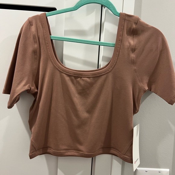 Lululemon NWT Ribbed Held Tight Short Sleeve Shirt Size 10 - Picture 2 of 3